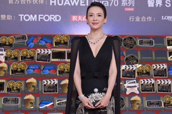 父母为15岁女儿订婚，婚约有效吗？律师解读-yiowqvnjfggsk3lpr-　　比如在会议期间有双边会晤，有哪些对话，往往是媒体报道的重点。但哪怕没有双边会晤，单单只是一个桌子吃饭，或者哪怕相逢对视、打个招呼之类，也能令媒体有各种解读。
