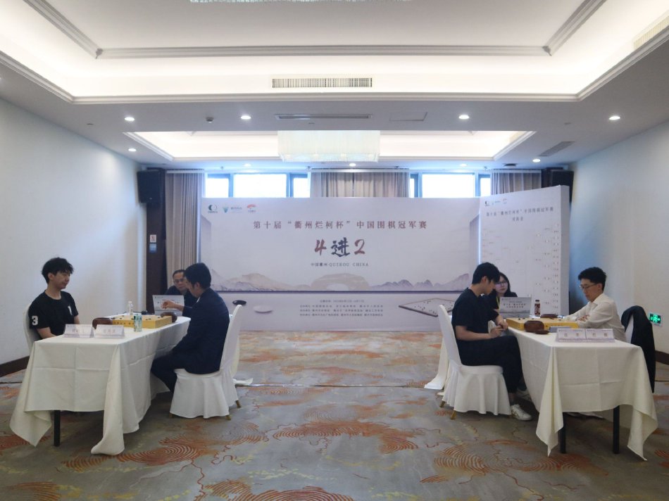 欧洲正迈向“军事申根时代”？　　对于一个离开校园、工作多年的“老考生”来说，再次参加高考是一个巨大的挑战，备考这期间李龙除了陪伴家人，其他时间几乎都投入在复习上。3月下旬，李龙曾卸载了手机中的社交软件，专心备考。